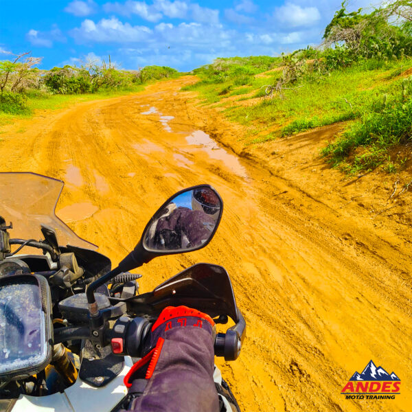 curso-off-road-moto-alto-cilindraje-colombia