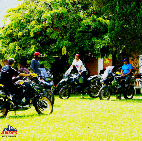 Curso-off-road-moto-alto-cilindraje-colombia