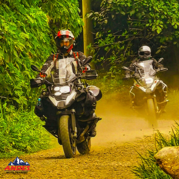 curso-off-road-moto-alto-cilindraje-colombia